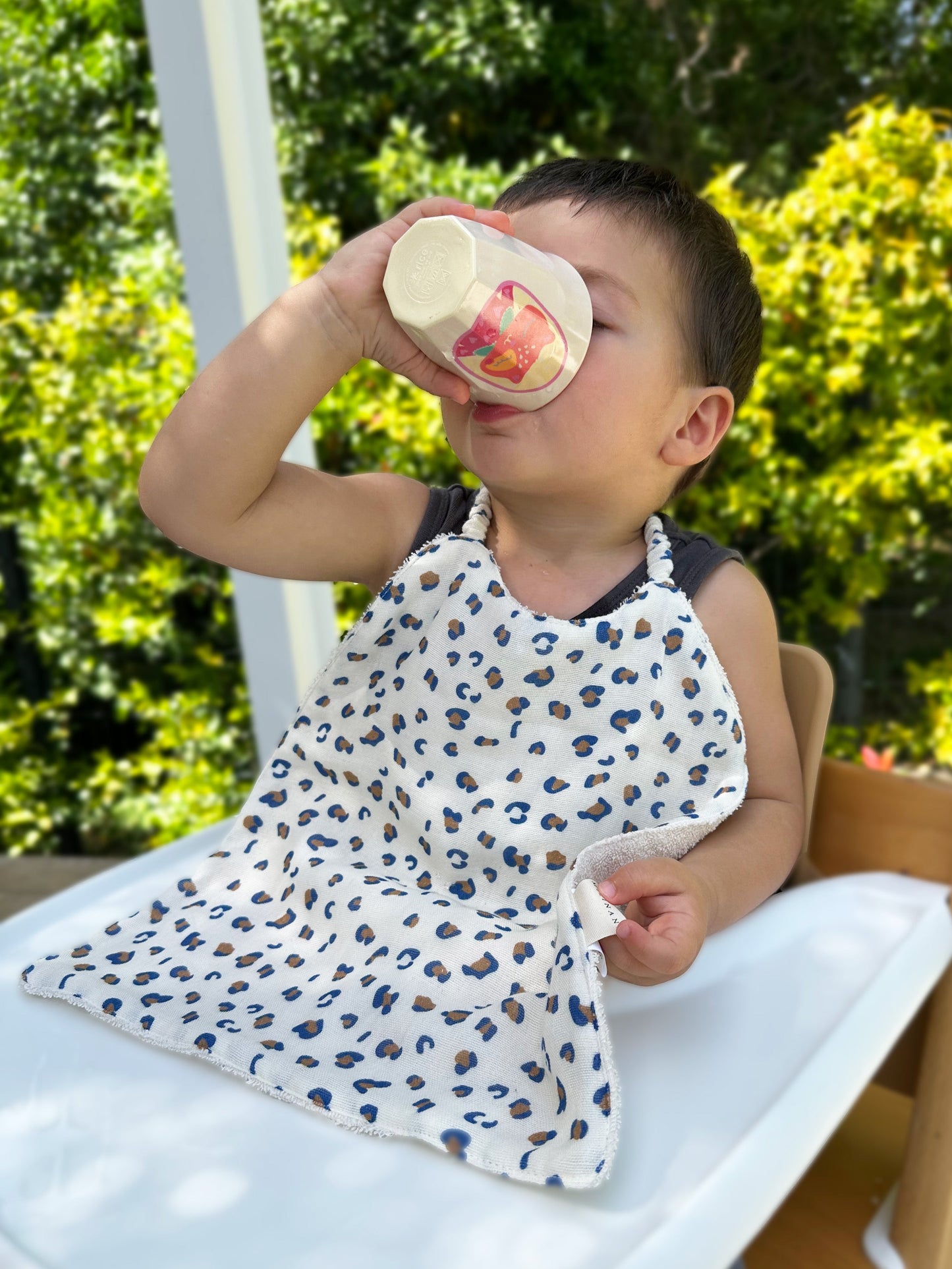 Grand bavoir - CESAR